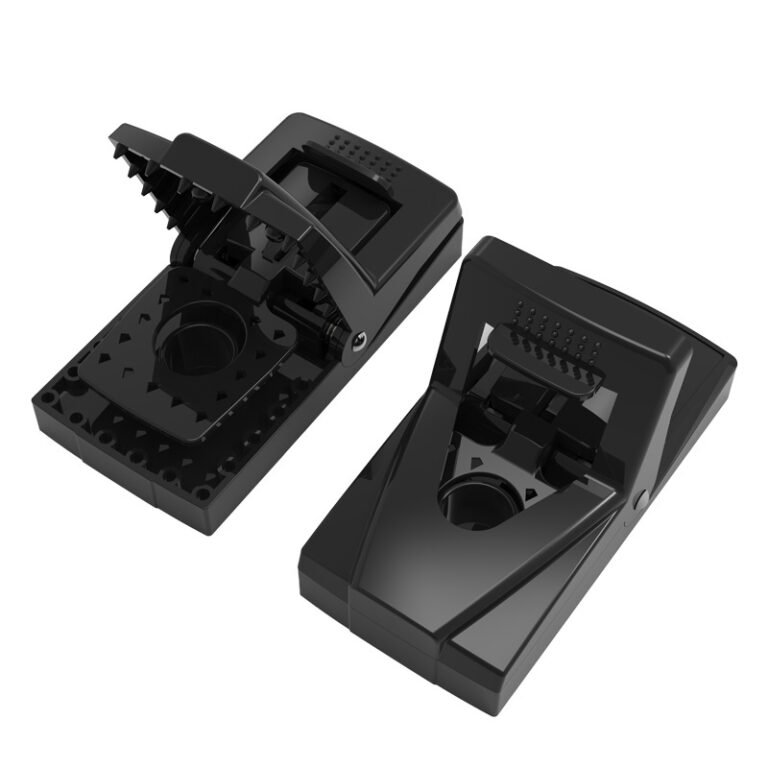 Plastic Mouse Snap Trap, model PC-101, bulk packaging view 2
