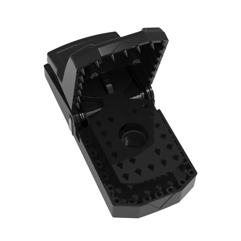 Plastic Rat Snap Trap, model PC-102, bulk packaging view 1