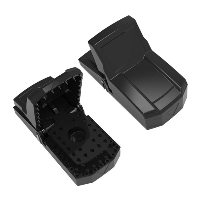 Plastic Rat Snap Trap, model PC-102, bulk packaging view 3